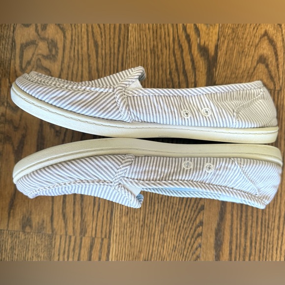 🌊 Roxy Seersucker Stripe Slip-On Loafers (Women’s Size 7) - Picture 6 of 8